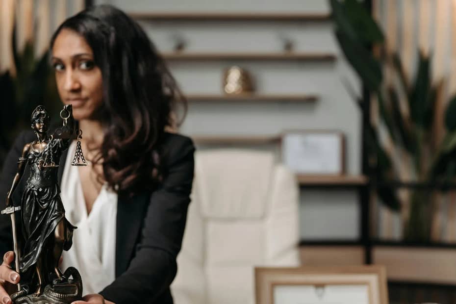 How to become a good lawyer